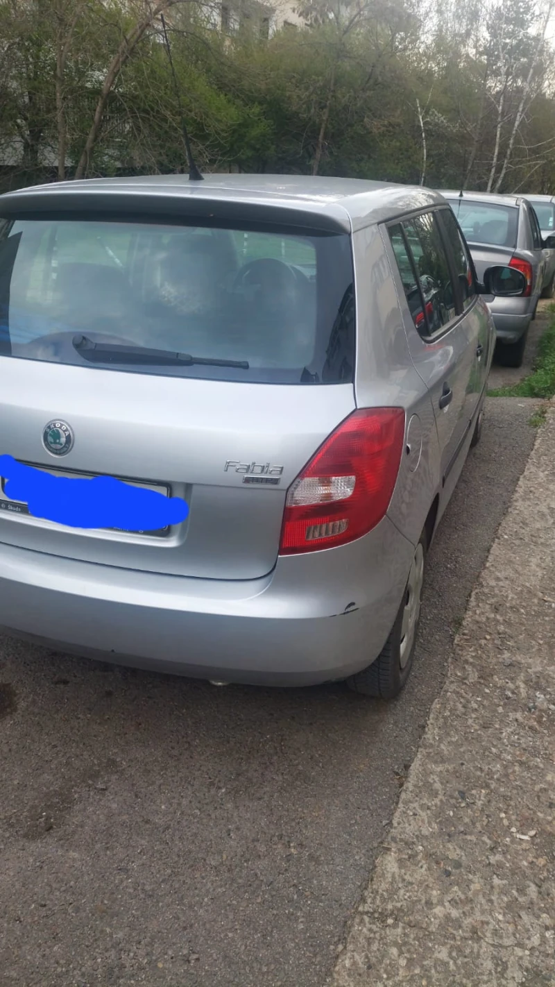Skoda Fabia 1.2, 75 к.с. газов инжекцион, снимка 3 - Автомобили и джипове - 52403766