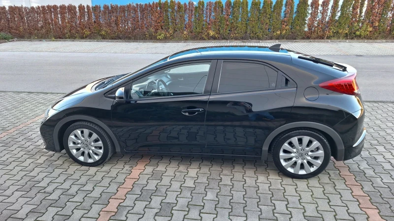 Honda Civic 1.8-КОЖА-КАМЕРА-ПОДГРЕВ, снимка 5 - Автомобили и джипове - 52795947