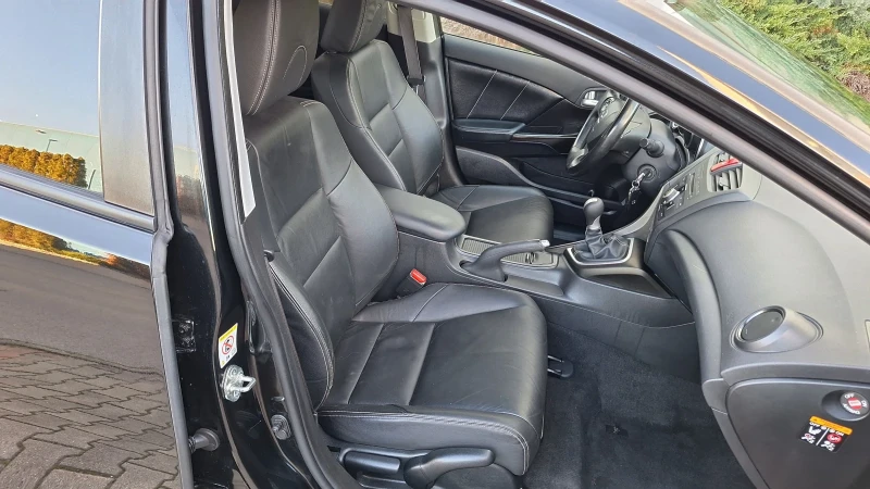 Honda Civic 1.8-КОЖА-КАМЕРА-ПОДГРЕВ, снимка 15 - Автомобили и джипове - 52795947