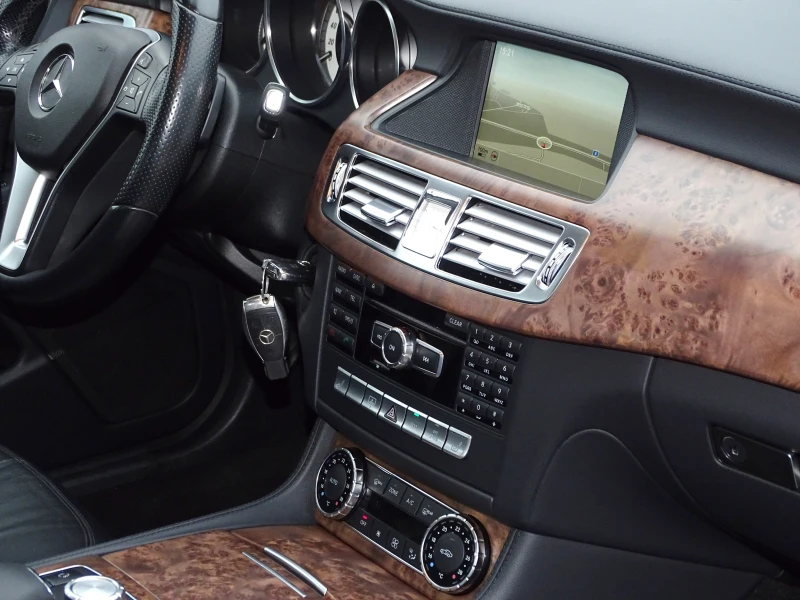 Mercedes-Benz CLS 250  2.2CDI_204 Коня_На ПРУЖИНИ_* , снимка 15 - Автомобили и джипове - 52925960
