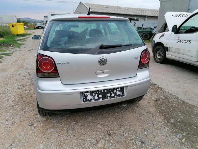 VW Polo 1.4FSI, снимка 3 - Автомобили и джипове - 29746849