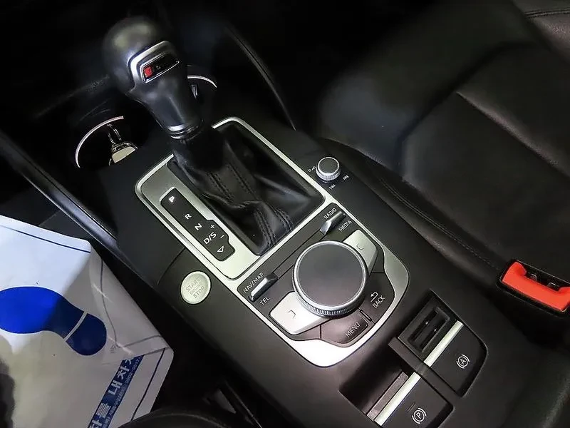 Audi A3 40 Tfsi, снимка 12 - Автомобили и джипове - 55389713