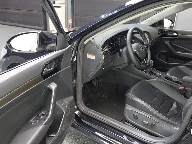 VW Jetta 1.4 DGX Automatic КРАЙНА ЦЕНА: 12042 EUR, снимка 10 - Автомобили и джипове - 55966884