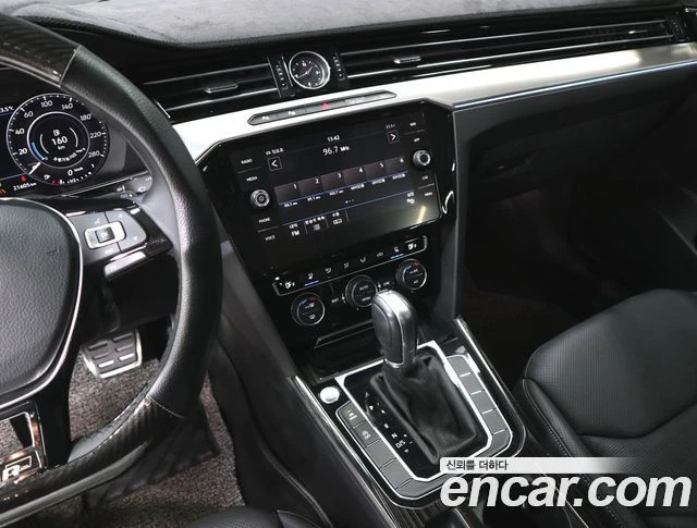 VW Arteon, снимка 11 - Автомобили и джипове - 56081460