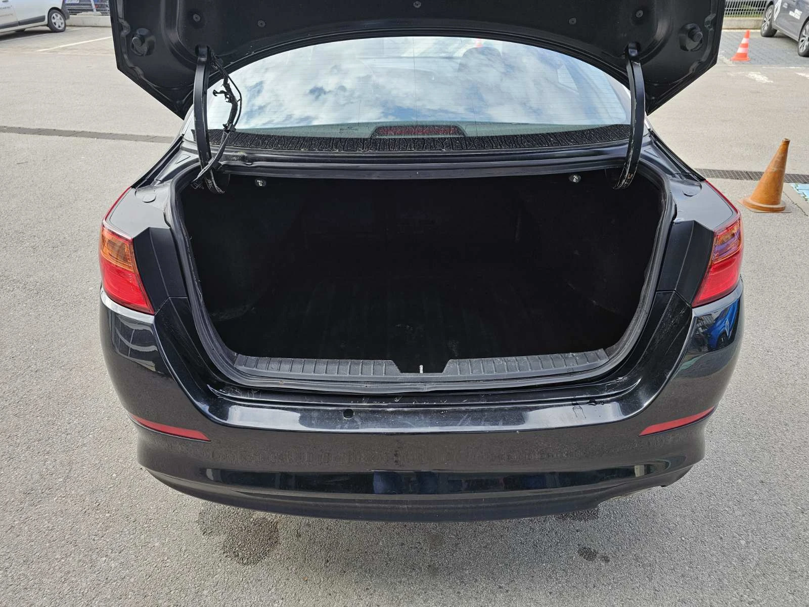 Kia Optima 1.7  | Mobile.bg   14