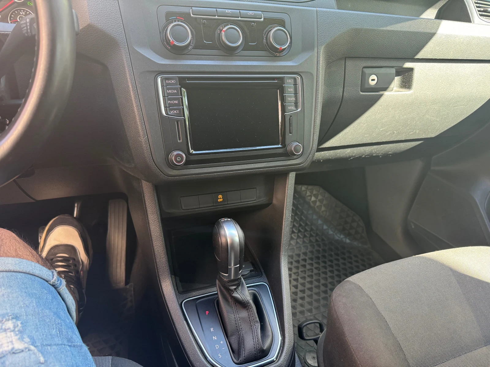 VW Caddy Maxi - изображение 10