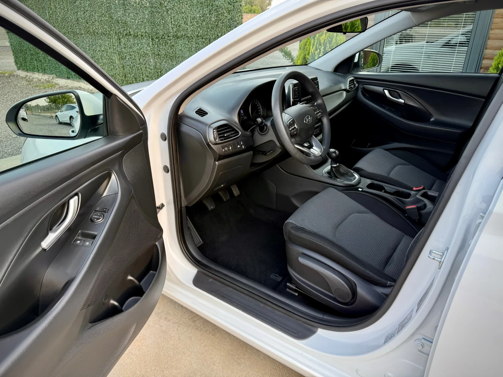 Hyundai I30 1.4 MPI* Euro 6* 86000km!!! - изображение 9