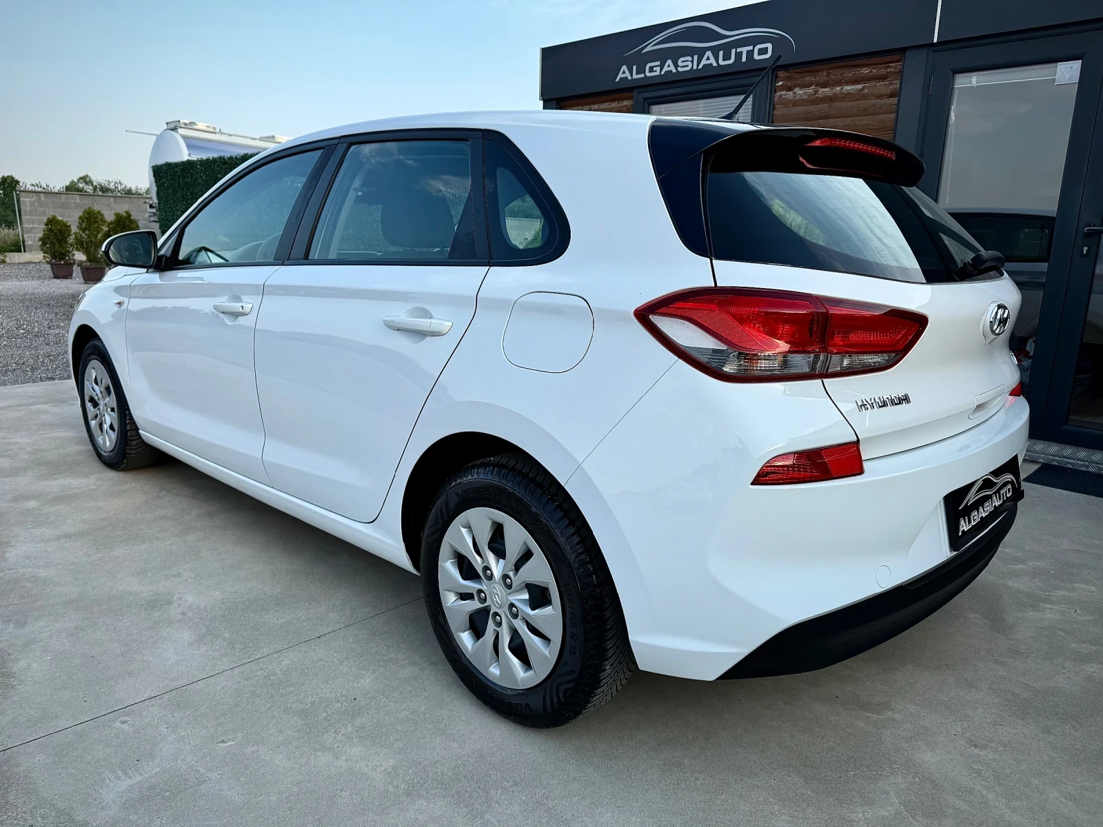 Hyundai I30 1.4 MPI* Euro 6* 86000km!!! - изображение 3