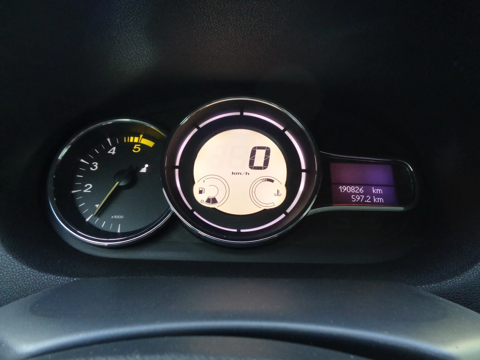 Renault Megane 1.5dCI-110-NAVI-LIZING | Mobile.bg — изображение 15