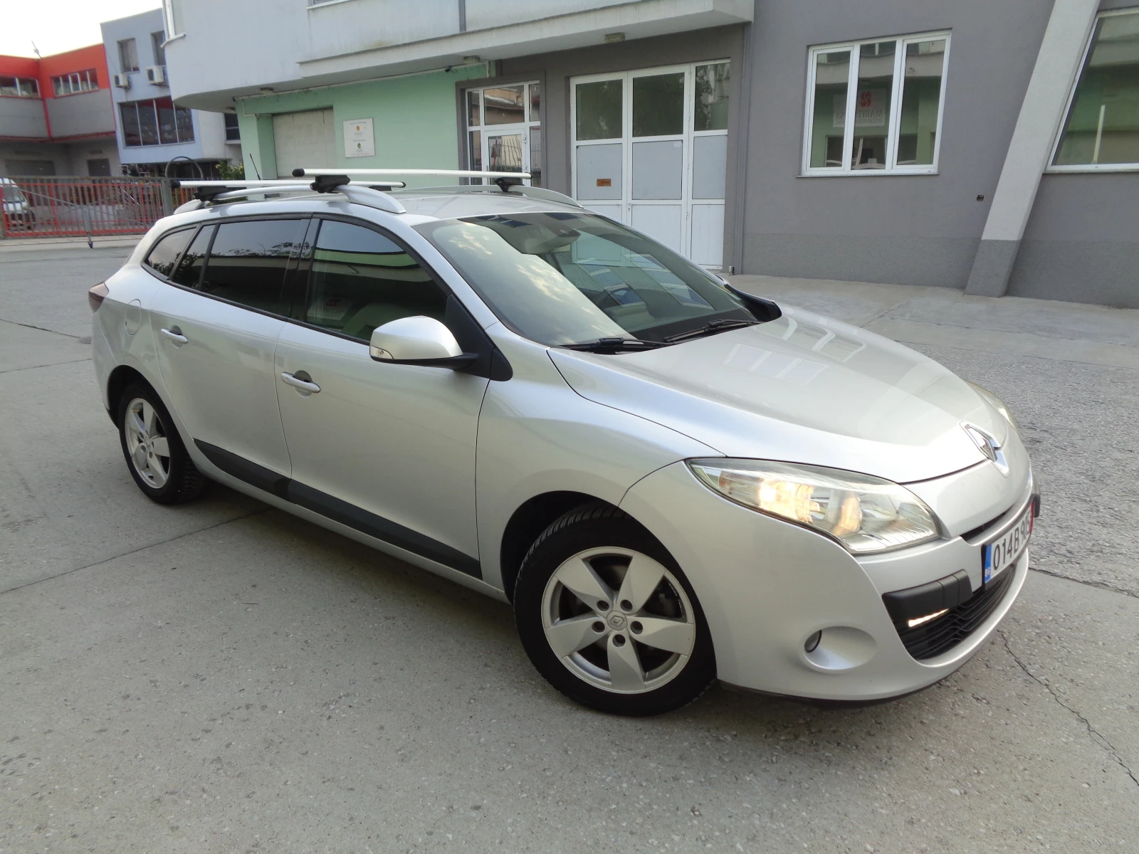 Renault Megane 1.5dCI-110-NAVI-LIZING - изображение 2