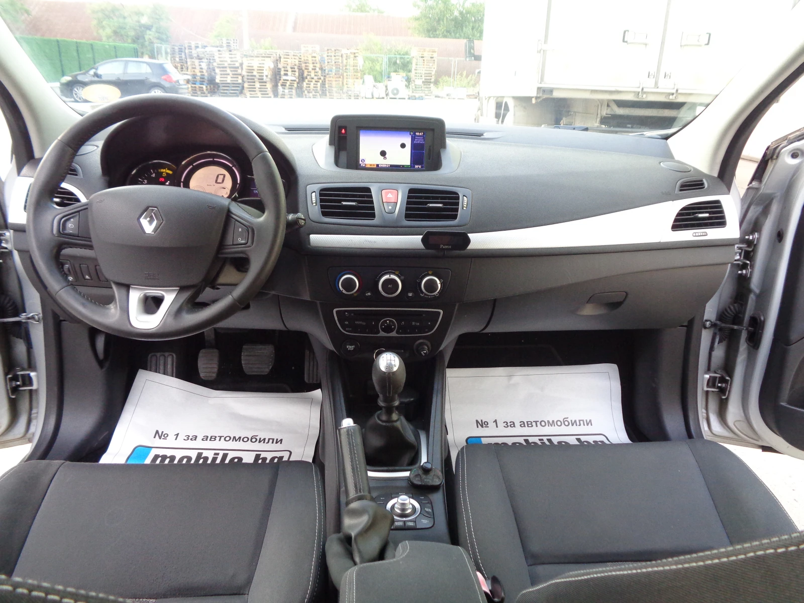Renault Megane 1.5dCI-110-NAVI-LIZING | Mobile.bg — изображение 13