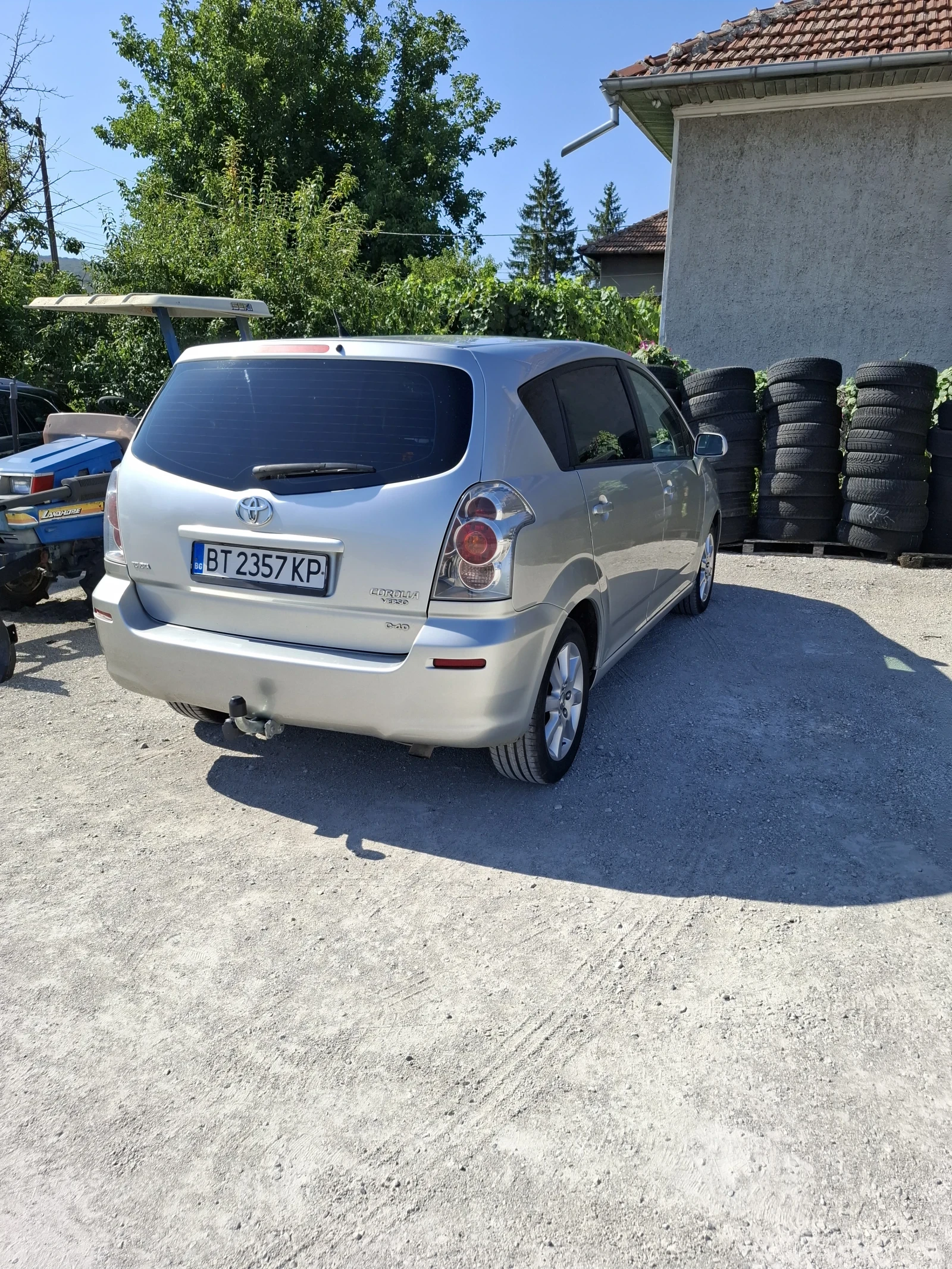 Toyota Corolla verso  - изображение 9