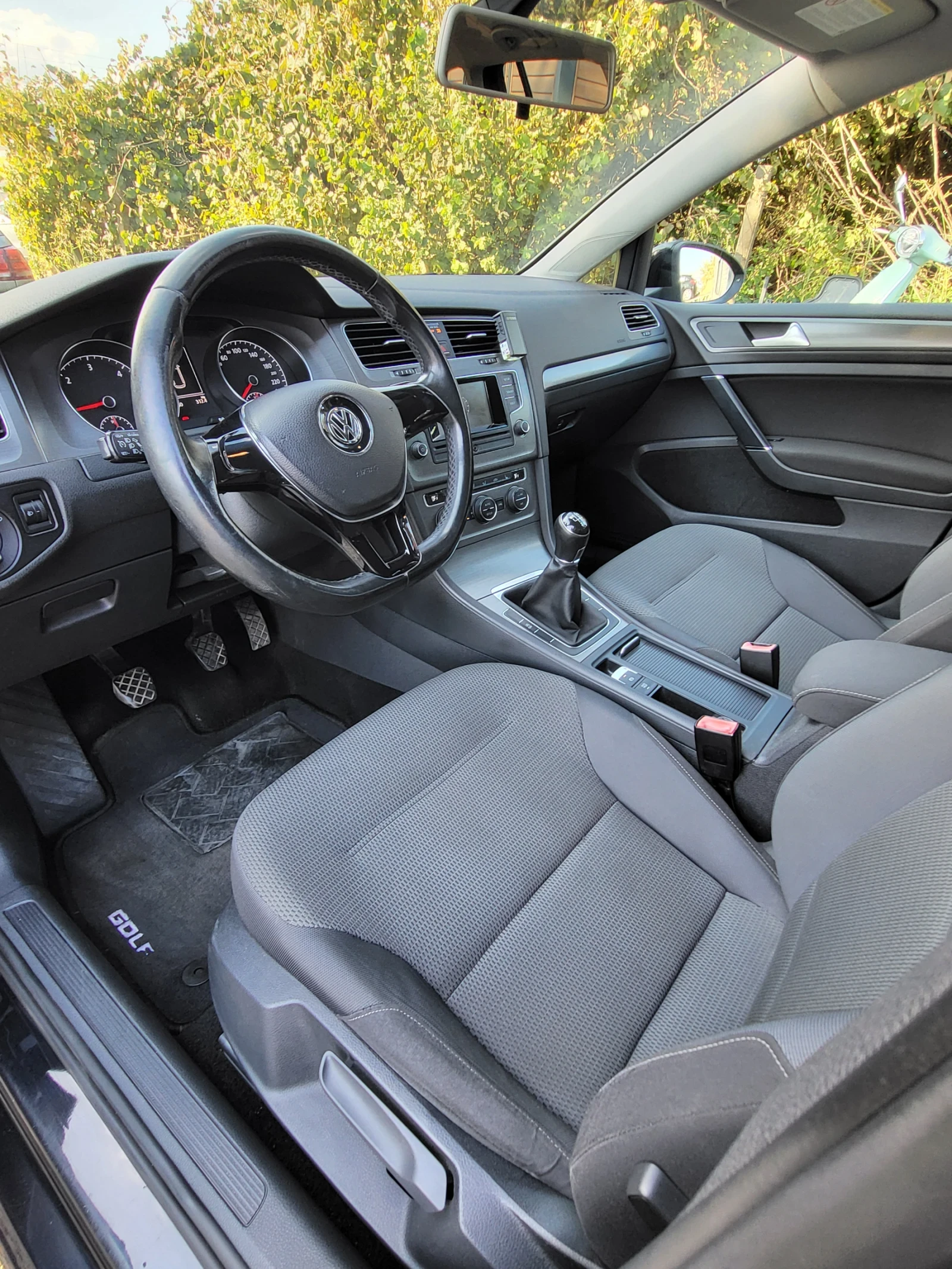 VW Golf 1.6TDI/Обслужен - изображение 8