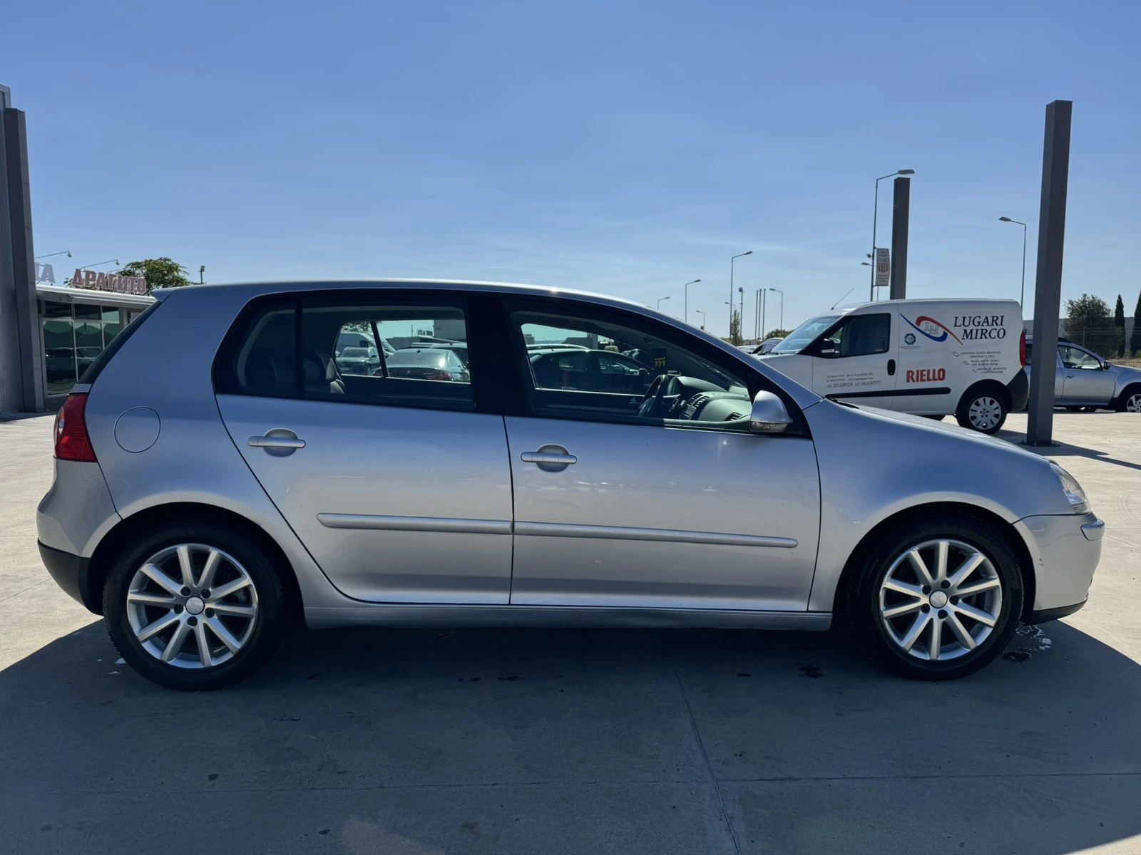 VW Golf 2.0* TDI* 140ps* 6ск* КЛИМАТРОНИК - изображение 6