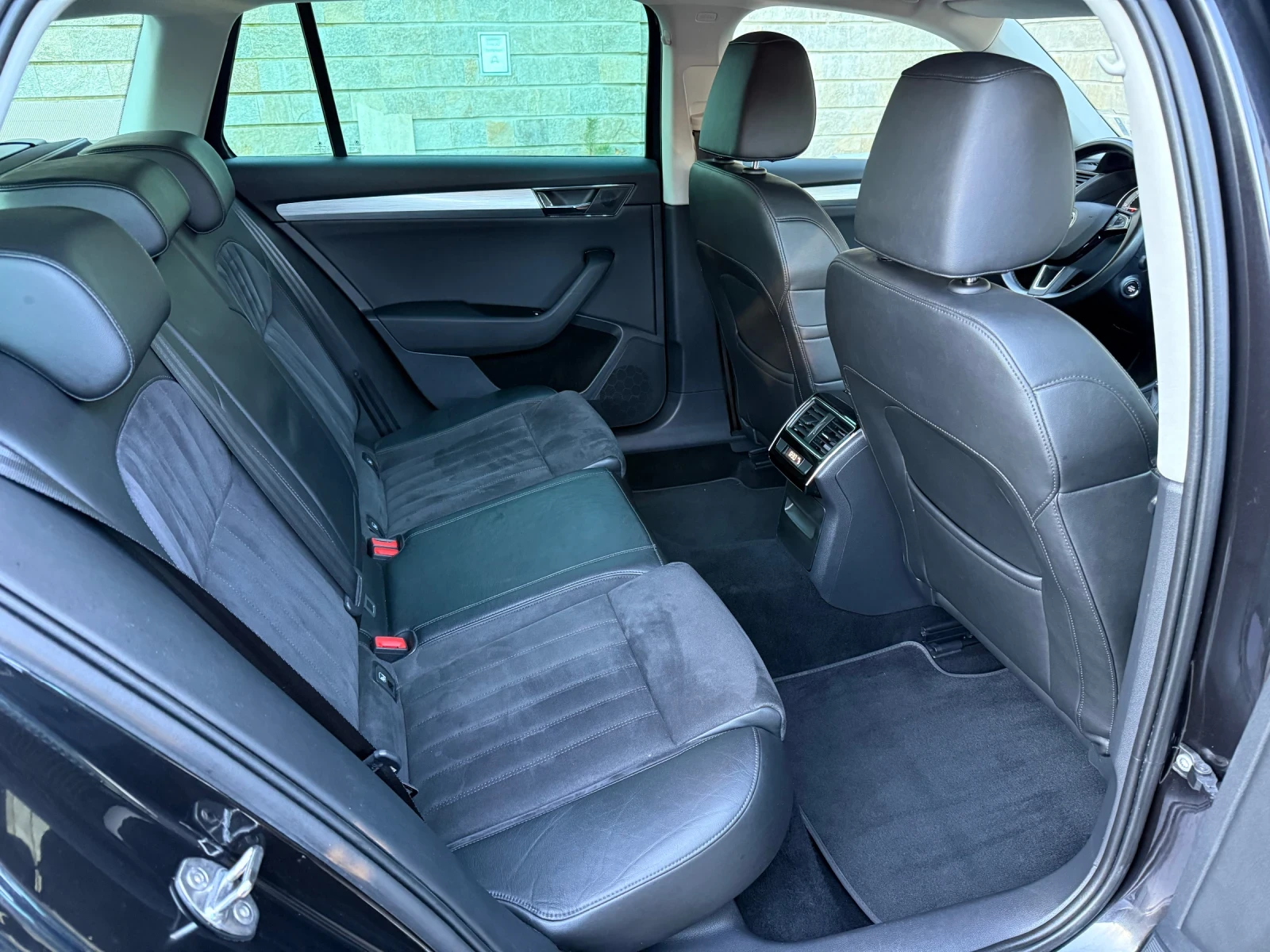 Skoda Superb 2.0 TDI 2020     | Mobile.bg   11