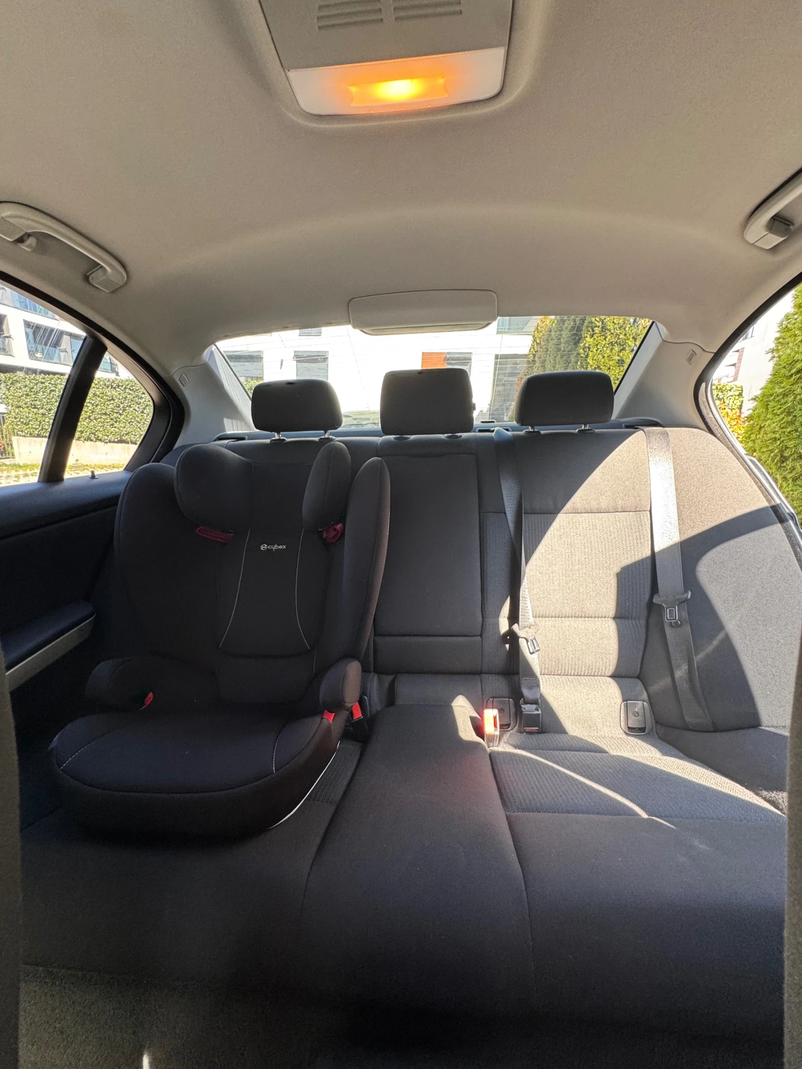 BMW 320 Facelift * Автомат, снимка 10 - Автомобили и джипове - 54495006