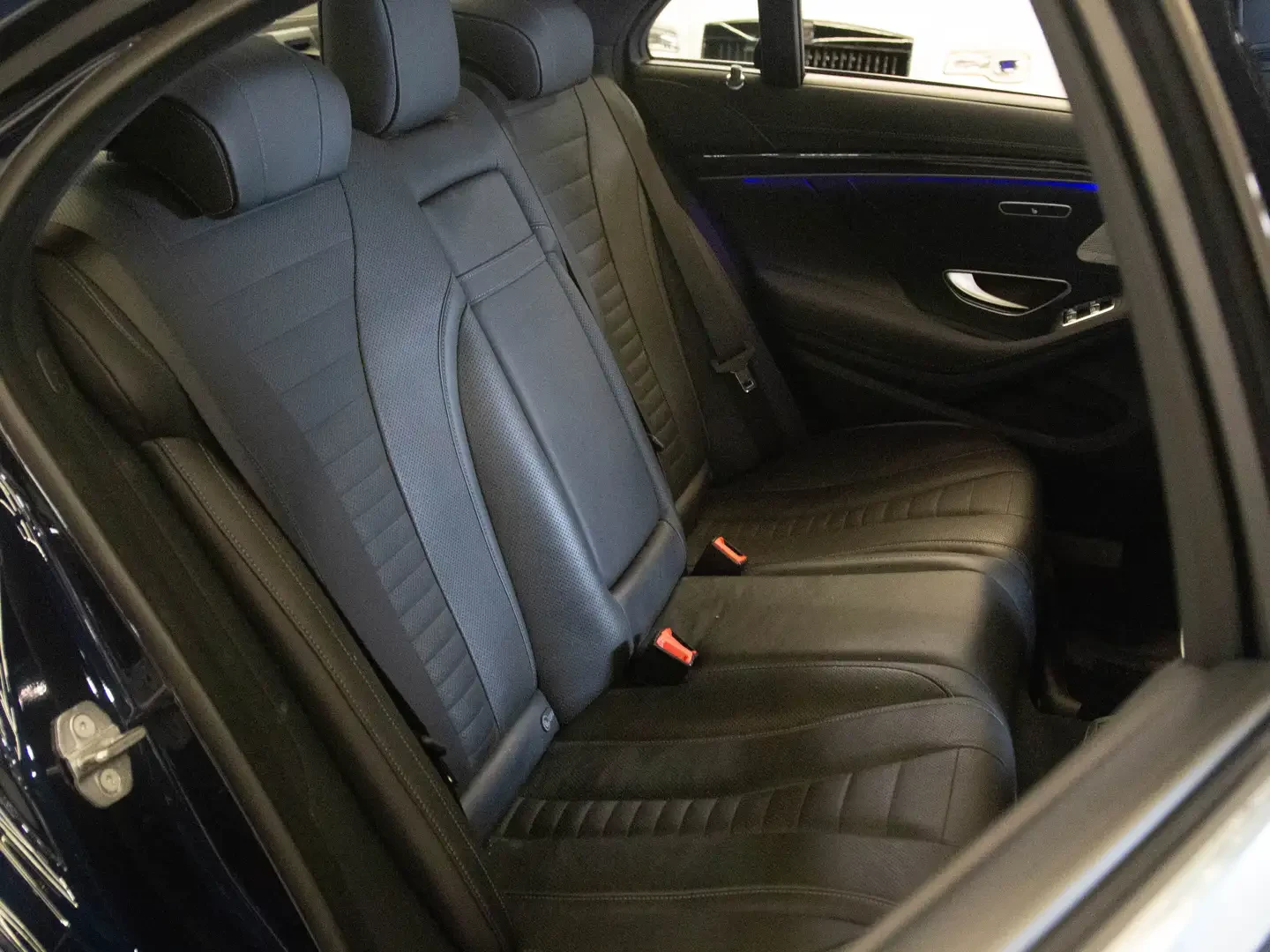 Mercedes-Benz S 560 AMG, снимка 16 - Автомобили и джипове - 54681546