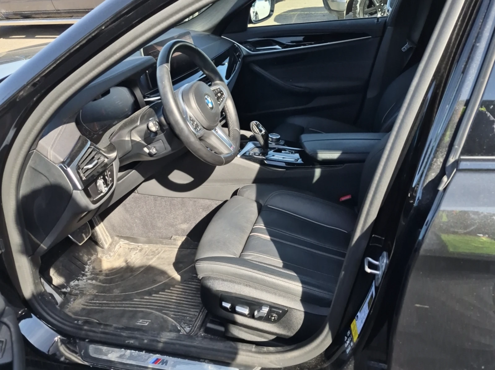 BMW 540 2022 BMW 5 Series 540i xDrive M Sport, снимка 5 - Автомобили и джипове - 54817145