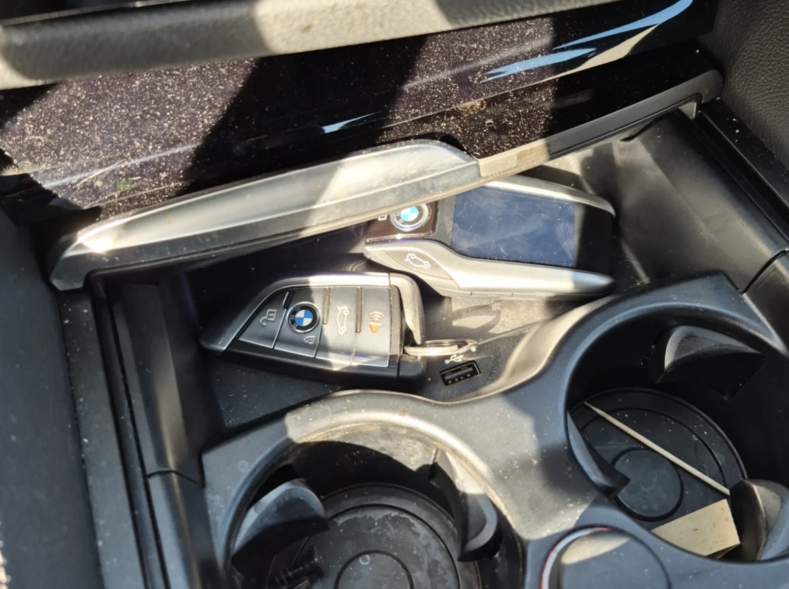 BMW 540 2022 BMW 5 Series 540i xDrive M Sport, снимка 8 - Автомобили и джипове - 54817145