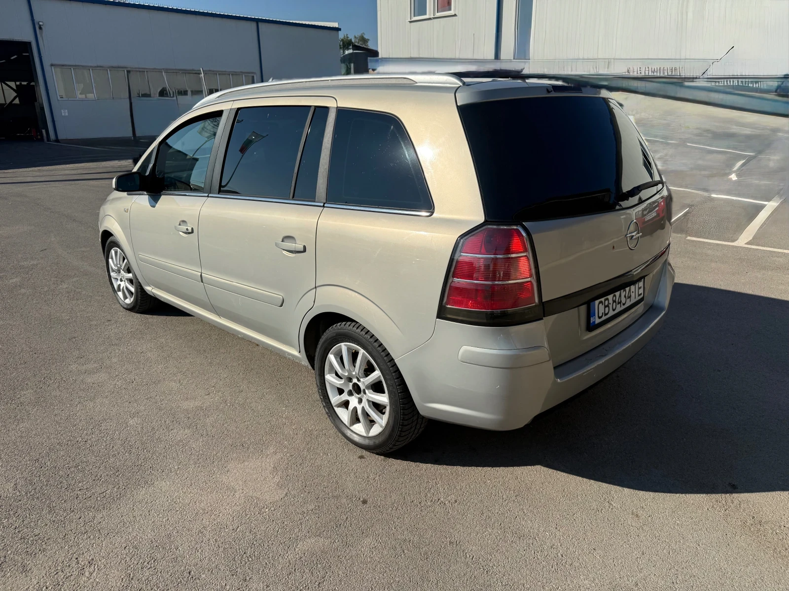 Opel Zafira, снимка 4 - Автомобили и джипове - 55042974