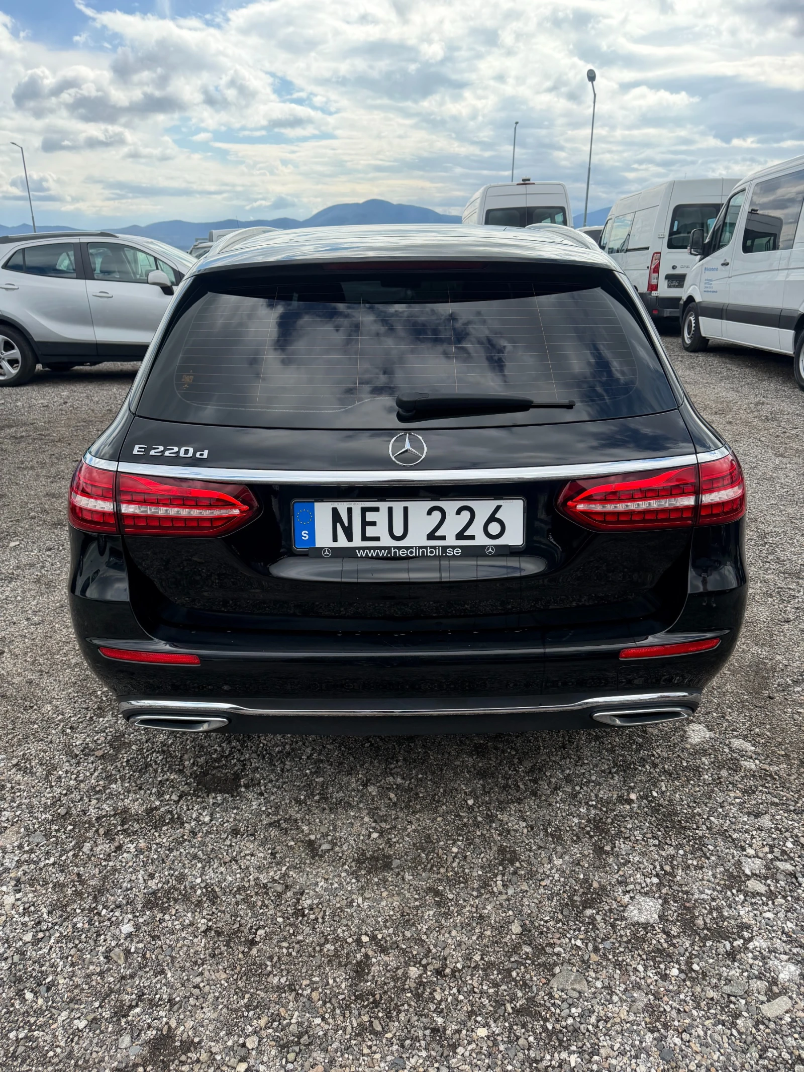 Mercedes-Benz E 220 2022, снимка 6 - Автомобили и джипове - 55513695