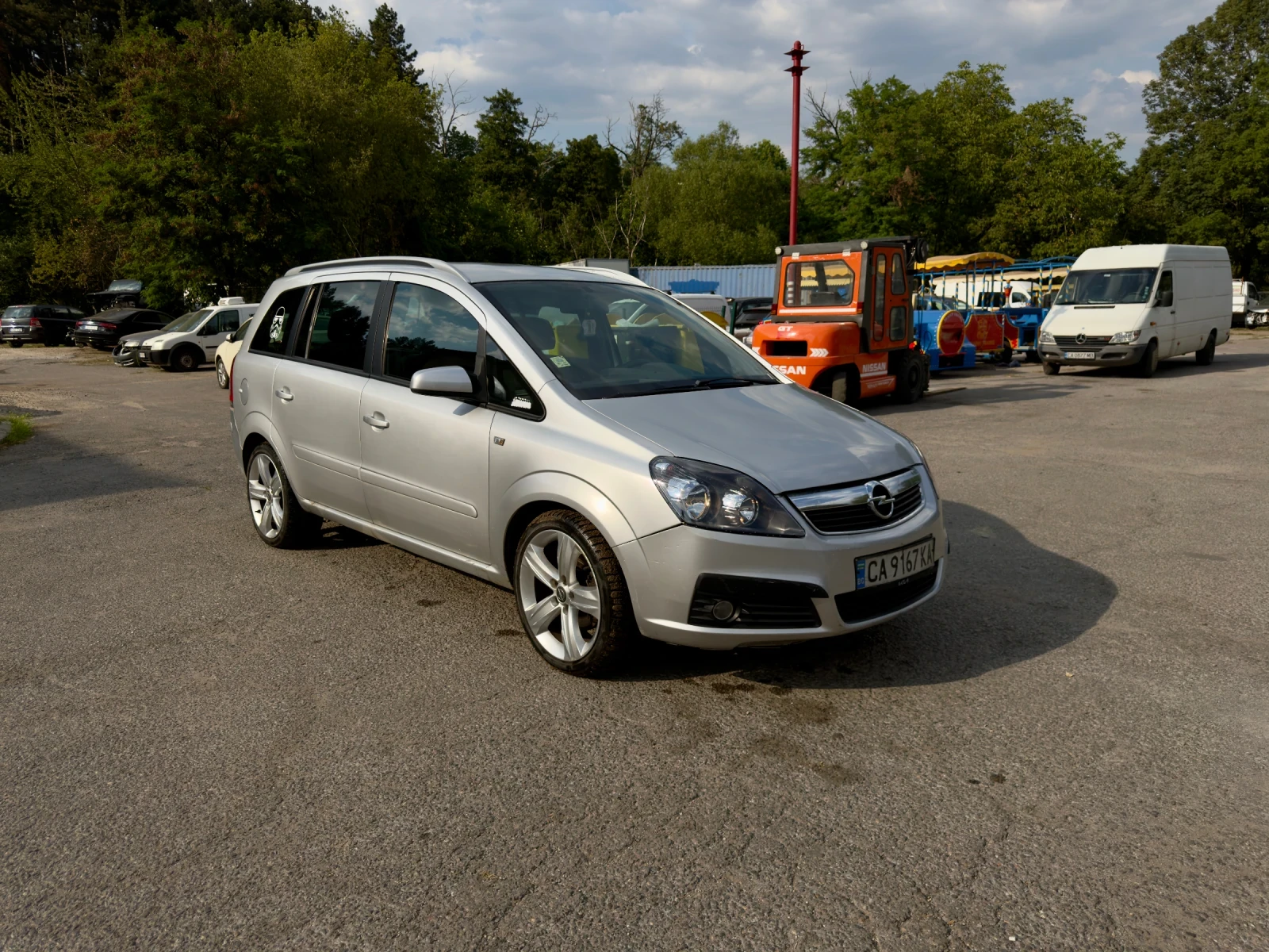 Opel Zafira 1.9 CDTI 150к.с, снимка 3 - Автомобили и джипове - 55839076