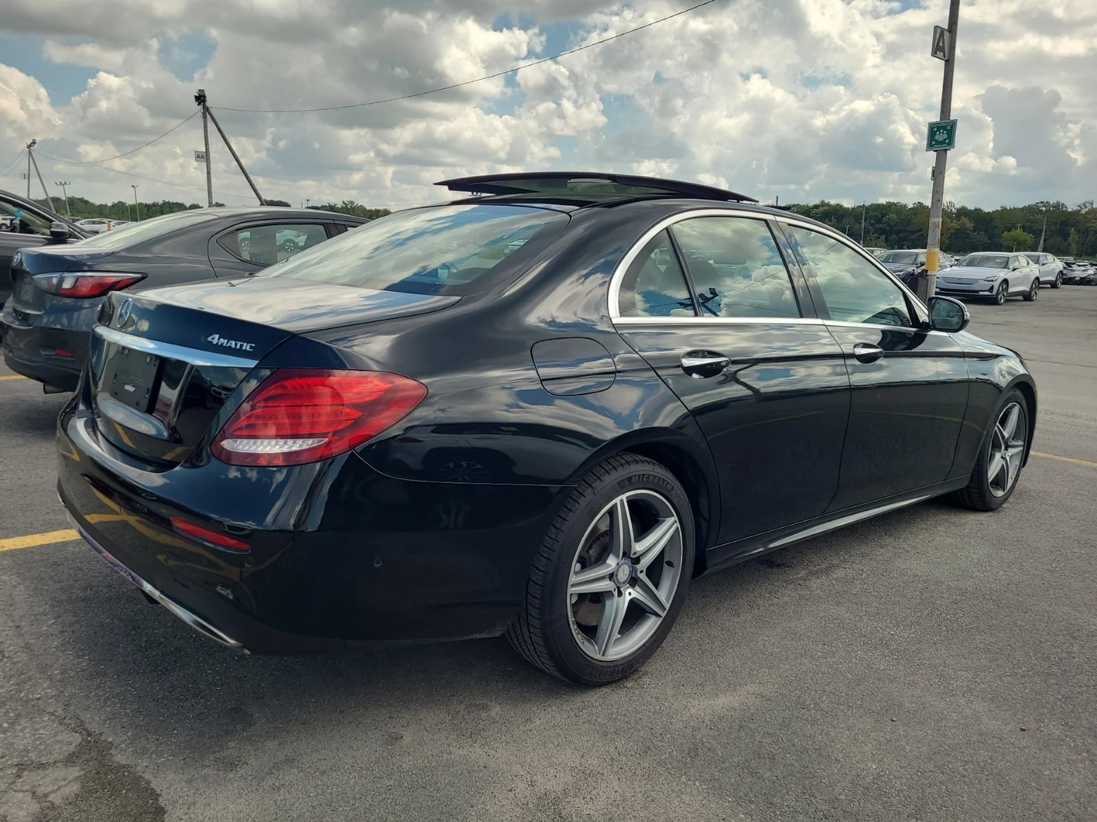 Mercedes-Benz E 400 * CARFAX * ЦЕНА ДО БГ, снимка 3 - Автомобили и джипове - 55970215