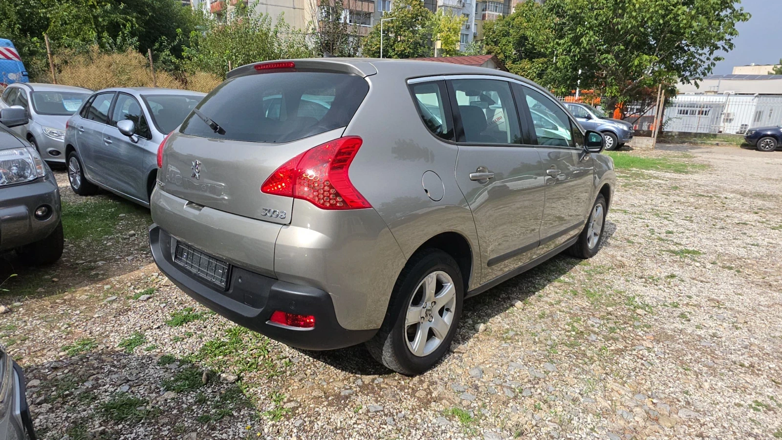 Peugeot 3008 1.6HDI, снимка 4 - Автомобили и джипове - 56199660