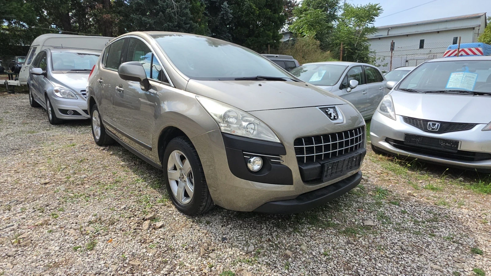Peugeot 3008 1.6HDI, снимка 2 - Автомобили и джипове - 56199660