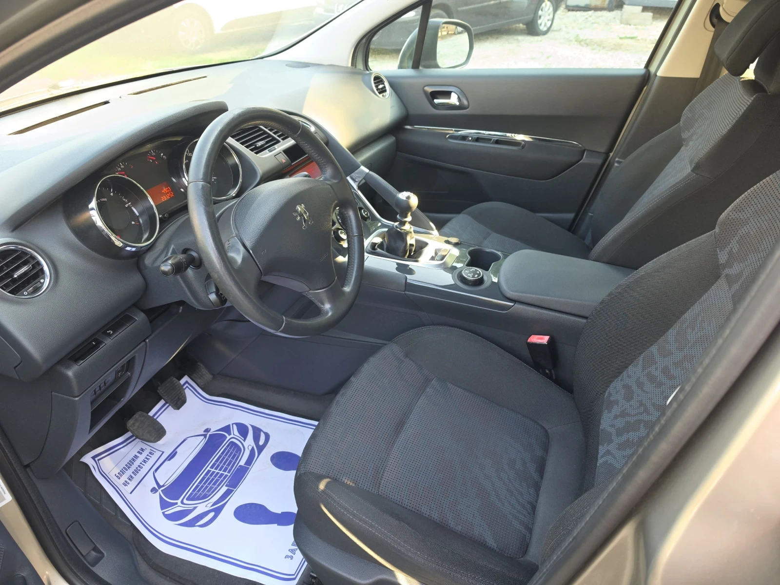 Peugeot 3008 1.6HDI, снимка 6 - Автомобили и джипове - 56199660