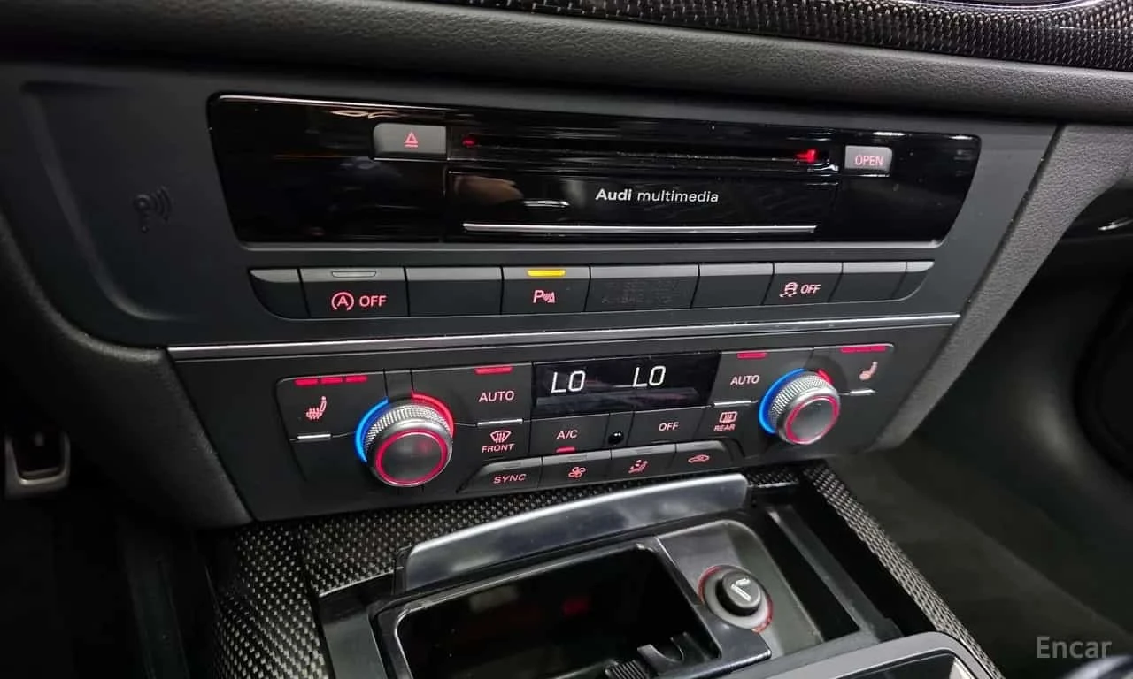 Audi S6 * 4.0 TFSI * HEAD UP * FACELIFT * 360 * ДИСТРОНИК, снимка 17 - Автомобили и джипове - 56210884