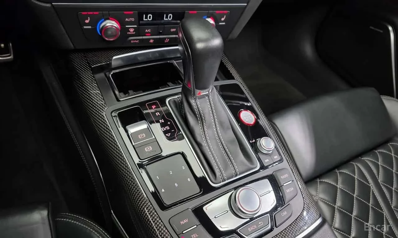 Audi S6 * 4.0 TFSI * HEAD UP * FACELIFT * 360 * ДИСТРОНИК, снимка 9 - Автомобили и джипове - 56210884