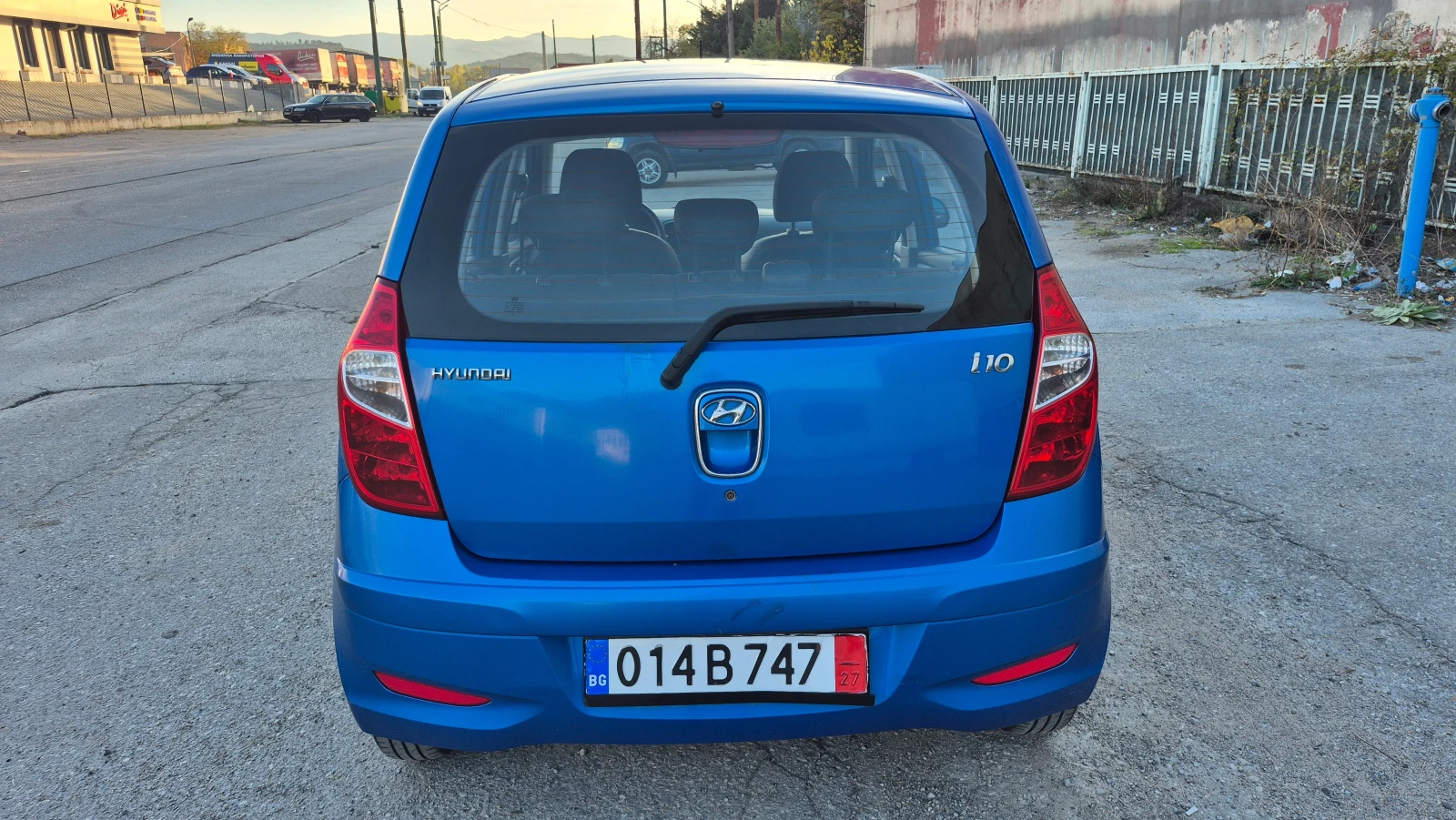 Hyundai I10 1.1i FACELIFT, снимка 7 - Автомобили и джипове - 56584476