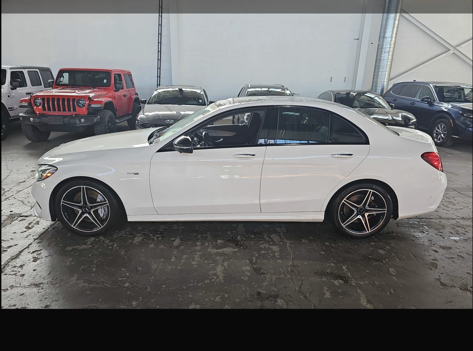 Mercedes-Benz C 43 AMG BURMESTER / 360 КАМЕРИ / LINE ASSIST, снимка 3 - Автомобили и джипове - 56726714