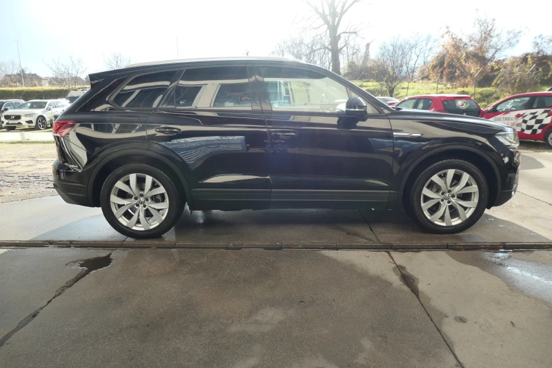 VW Touareg 3.0TDI 231кс ATMOSPHERE 4-MOTION НОВ, снимка 5 - Автомобили и джипове - 51511392