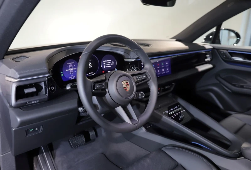 Porsche Macan PANO* 360CAM* MATRIX* DISTR* , снимка 7 - Автомобили и джипове - 50189780