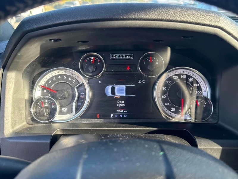 Dodge RAM 1500 * Warlock * CARFAX * БЕЗ ПЪРВОНАЧАЛНА ВНОСКА, снимка 8 - Автомобили и джипове - 53044201