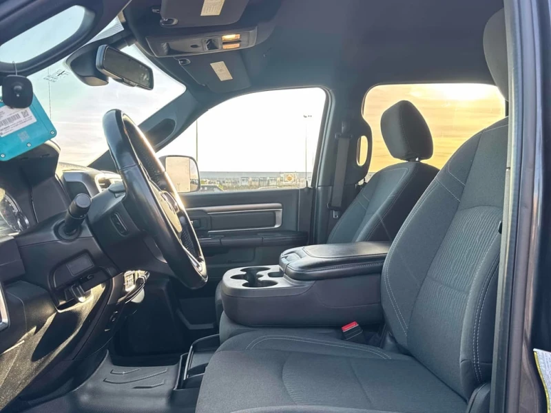 Dodge RAM 1500 * Warlock * CARFAX * БЕЗ ПЪРВОНАЧАЛНА ВНОСКА, снимка 10 - Автомобили и джипове - 53044201