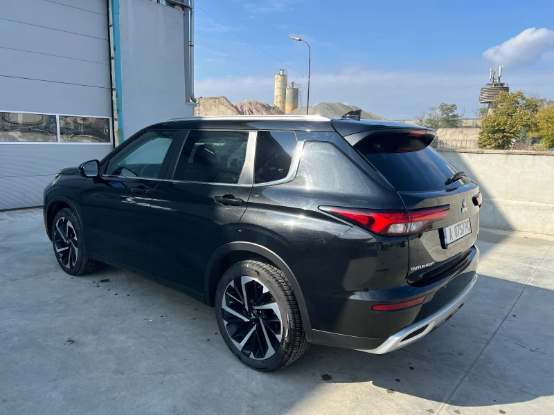 Mitsubishi Outlander SWC, снимка 5 - Автомобили и джипове - 53088469