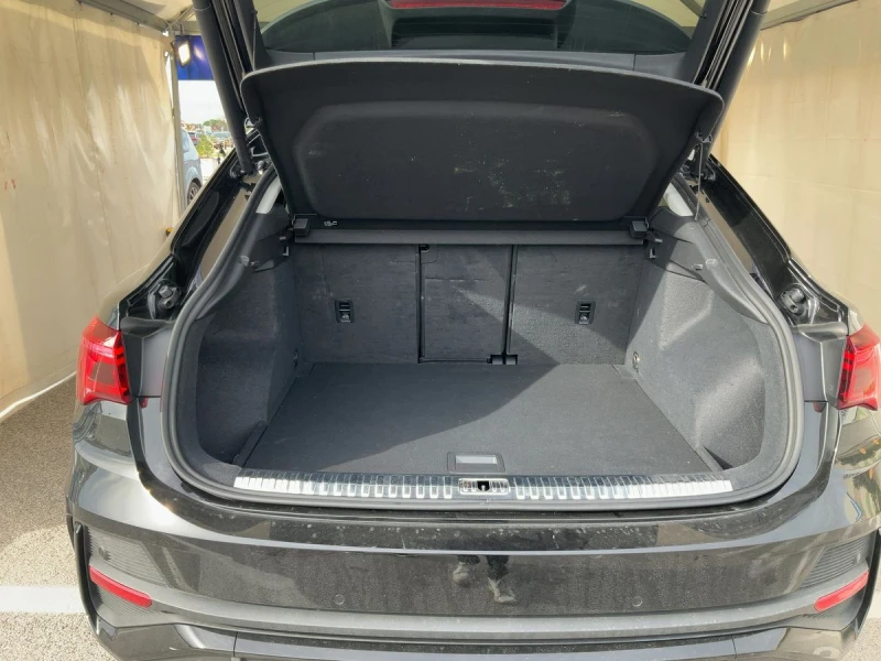 Audi Q3 Sportback S LINE, снимка 8 - Автомобили и джипове - 53180328