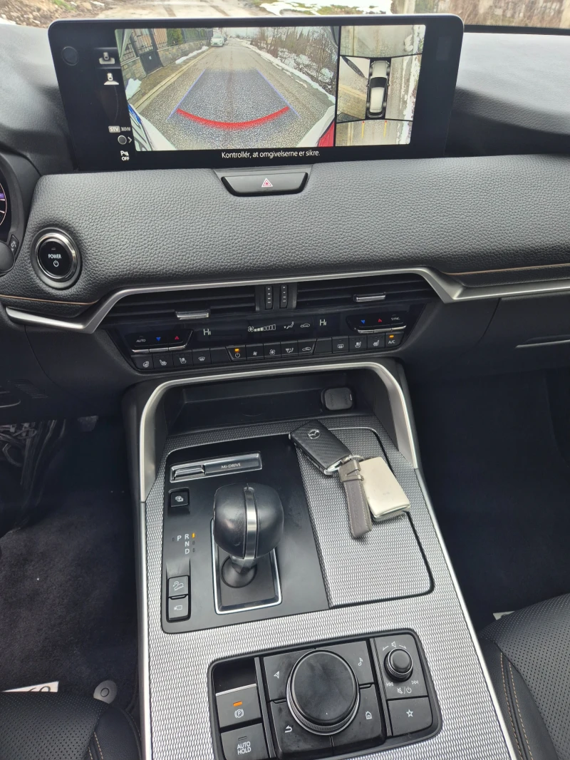 Mazda CX-60 HOMURA/4x4/PLUG IN HYBRID/FULL/12.22г, снимка 13 - Автомобили и джипове - 53401133