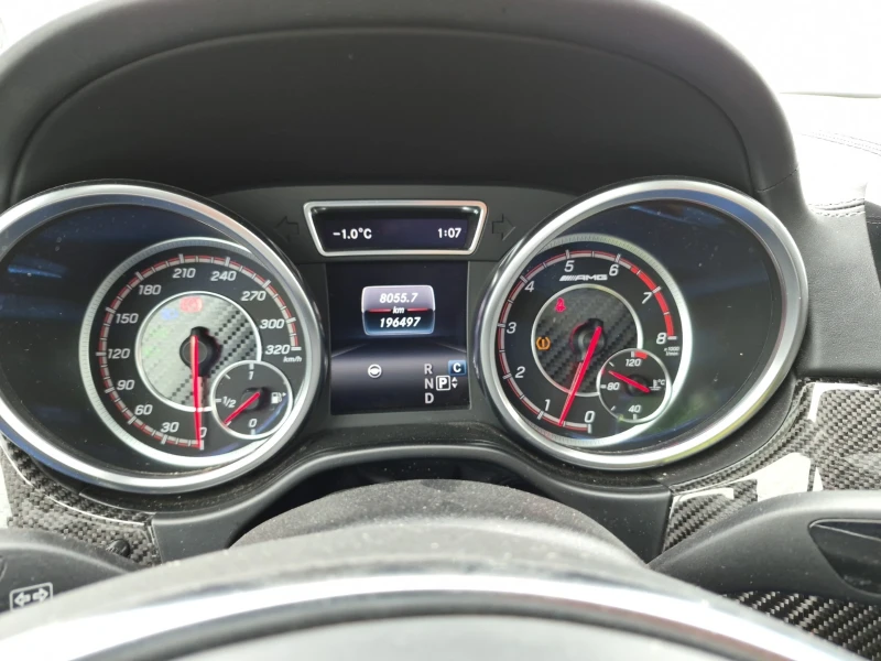 Mercedes-Benz GLS 63 AMG * CARFAX* , снимка 8 - Автомобили и джипове - 53489546