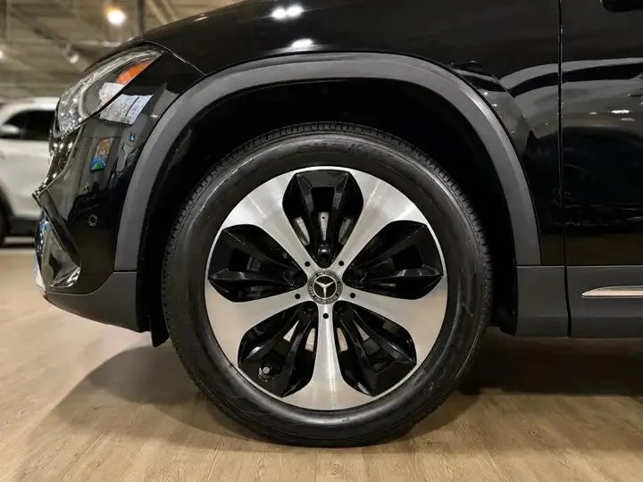 Mercedes-Benz GLA Automatic, снимка 10 - Автомобили и джипове - 56011108