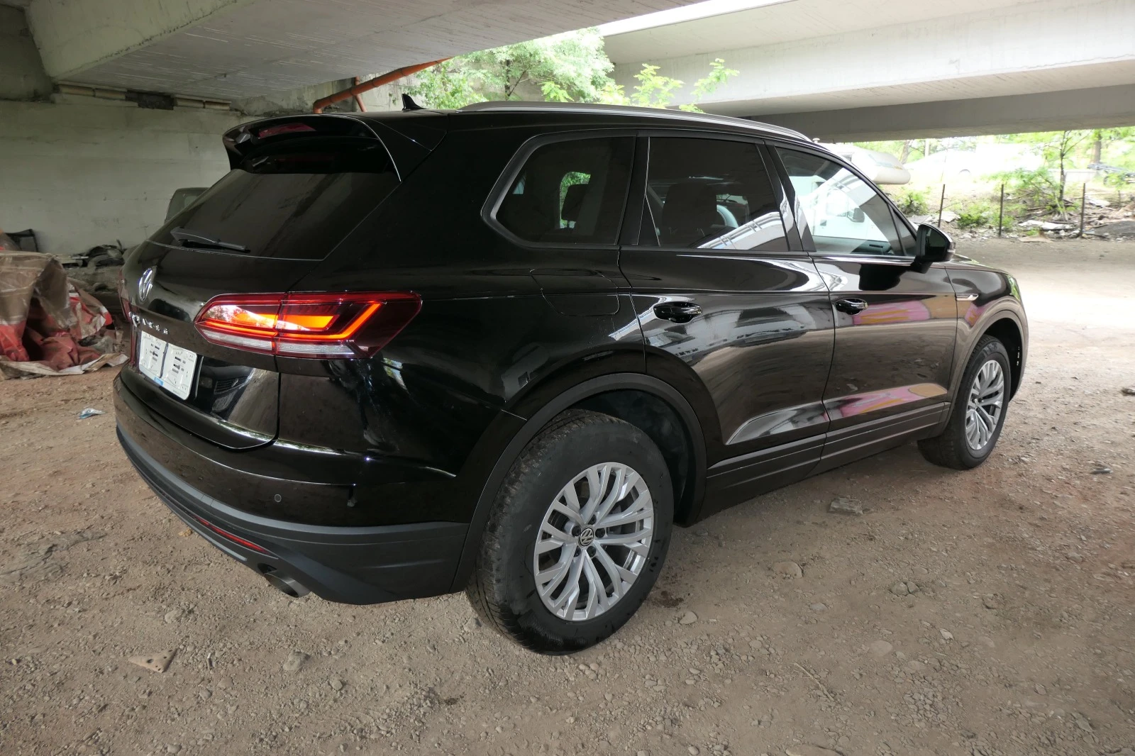 VW Touareg 3.0TDI 231кс ATMOSPHERE 4-MOTION НОВ - изображение 5