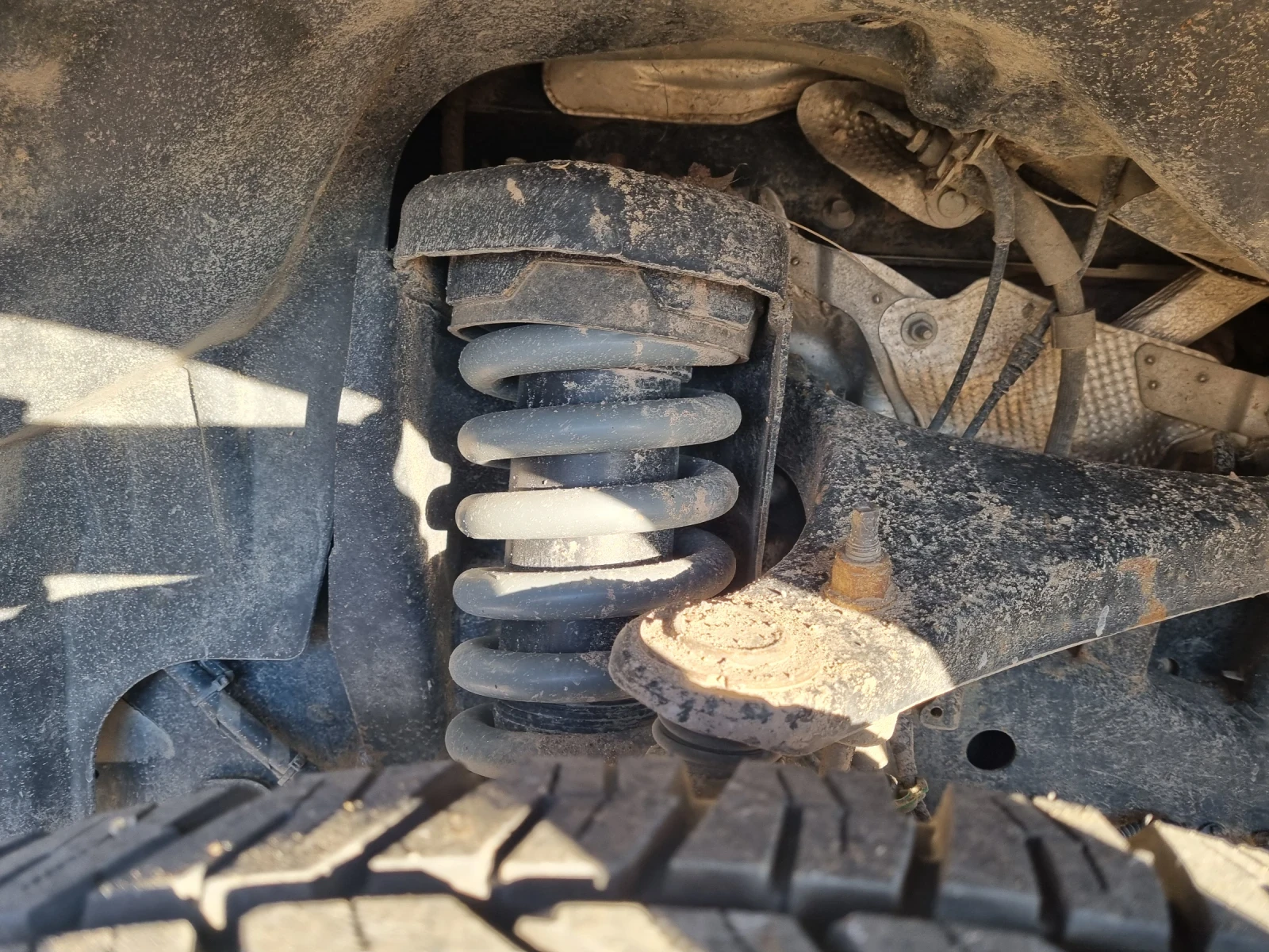 Land Rover Discovery SE 4.4 - изображение 9