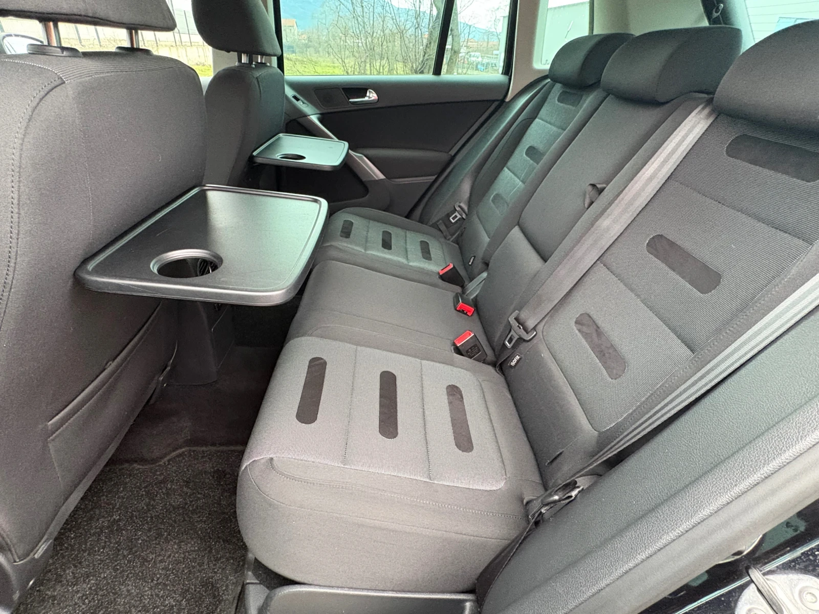 VW Tiguan 2.0 TDI  4X4 - изображение 10