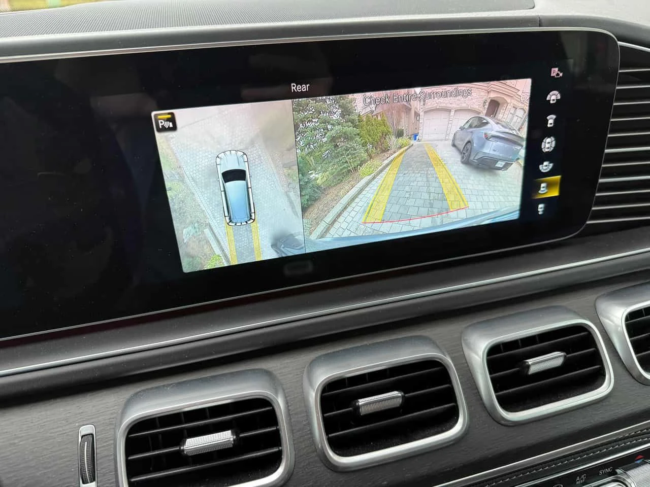 Mercedes-Benz GLS * AMG 63 * FULL LOADED * OT ПРЕДСТАВИТЕЛСТВО, снимка 14 - Автомобили и джипове - 54046640