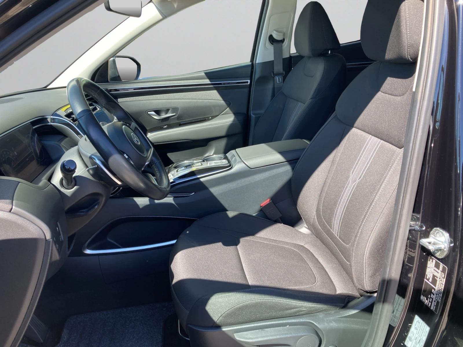 Hyundai Tucson 1.6TGI HEV 230HP AT6, снимка 10 - Автомобили и джипове - 54143097