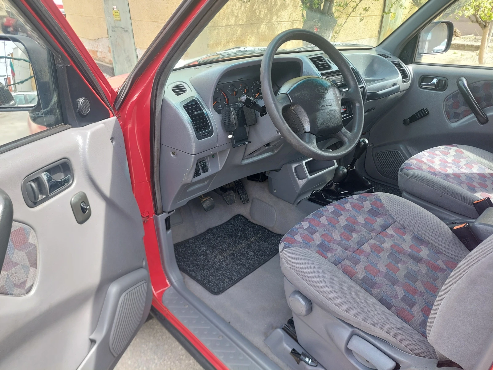 Nissan Terrano ФОРД-МАВЕРИК-ТОП СЪСТОЯНИЕ, снимка 8 - Автомобили и джипове - 54179206