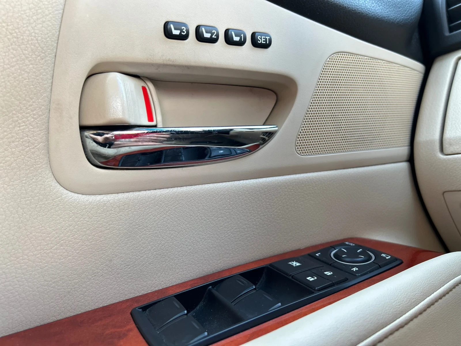 Lexus RX 450h Всички екстри, снимка 11 - Автомобили и джипове - 54238026